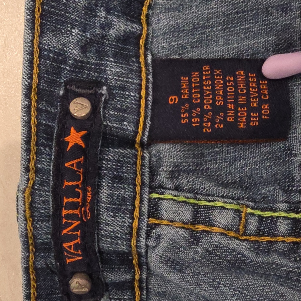 Vanilla Star Women's Size 9 Flare Stretch Medium Wash - Picture 2 of 8